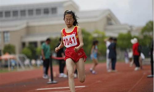 中小学田径_中小学田径运动会开幕式致辞